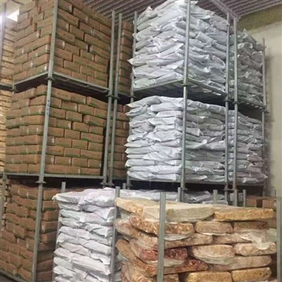 Pulber - kaetud pistik - riiulites